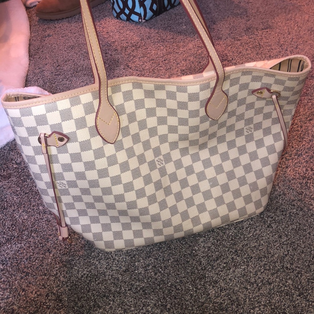 Louis Vuitton faux tote bag